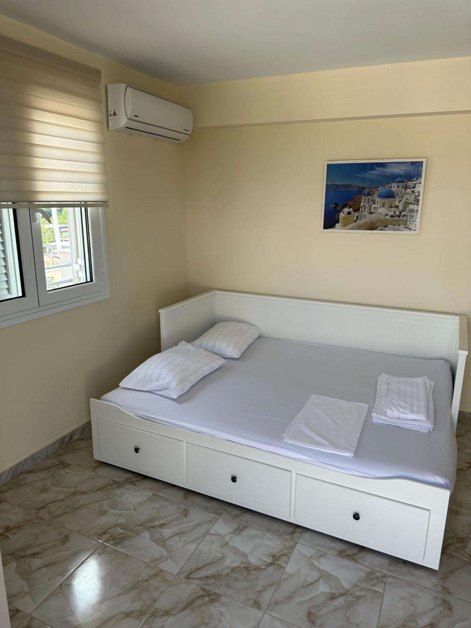 Eretria Apartment Exterior photo